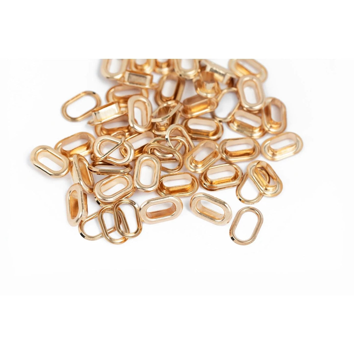 WE R OVAL EYELETS GOLD 50 PZ - OJALES OVALADOS ORO