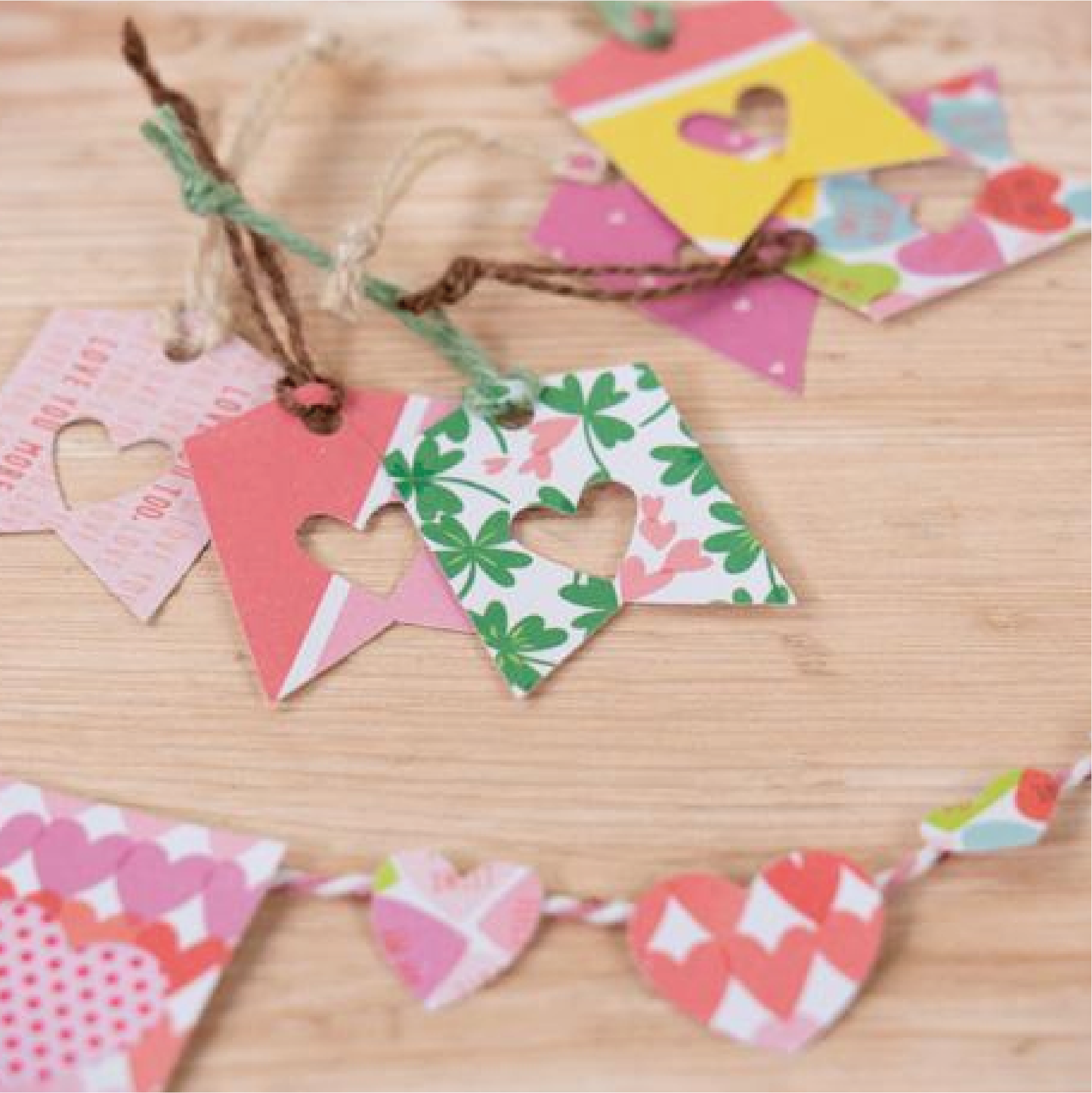 PERFORADORA EK TOOLS DE ETIQUETA CON CORAZÓN